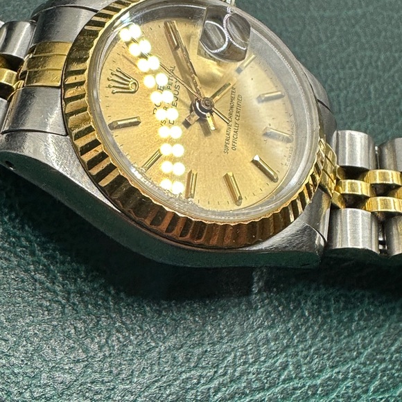 SOLD***Ladies Rolex Datejust***SOLD - Picture 10 of 11